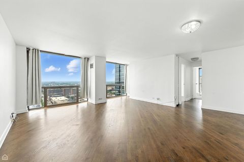 Tiny photo for 4343 N CLARENDON Avenue #2317, Chicago, IL 60613 (MLS # 12420329)