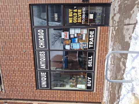 2933 N Milwaukee Avenue Chicago IL 60618