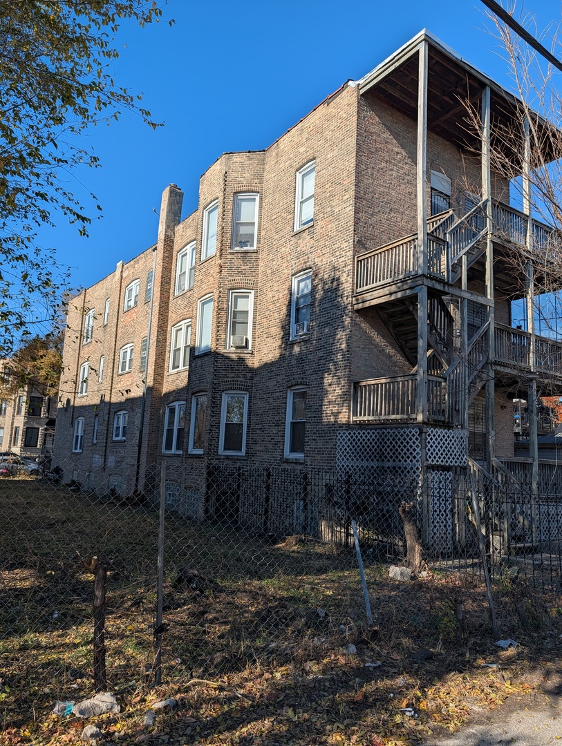 1239 S SPAULDING Avenue