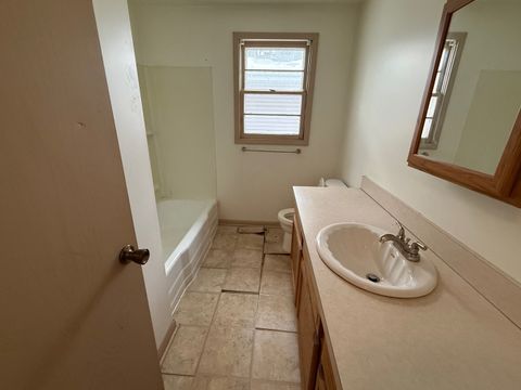 Tiny photo for 740 N Elmwood Drive, Aurora, IL 60506 (MLS # 12530127)