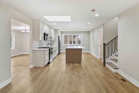 Tiny photo for 4951 Crest Court, Country Club Hills, IL 60478 (MLS # 12578626)