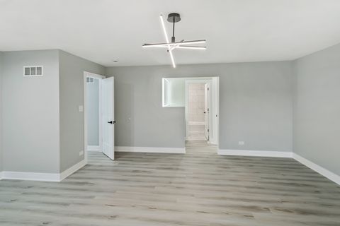 Tiny photo for 4951 Crest Court, Country Club Hills, IL 60478 (MLS # 12578626)