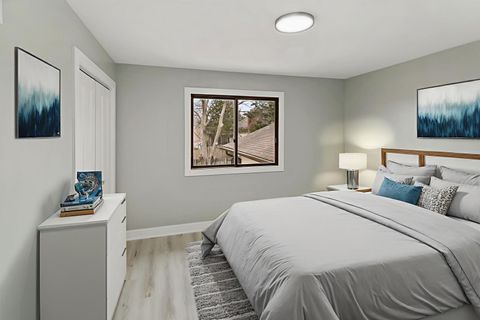 Tiny photo for 4951 Crest Court, Country Club Hills, IL 60478 (MLS # 12578626)