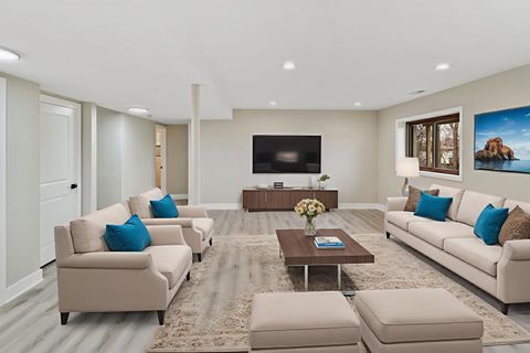 Tiny photo for 4951 Crest Court, Country Club Hills, IL 60478 (MLS # 12578626)