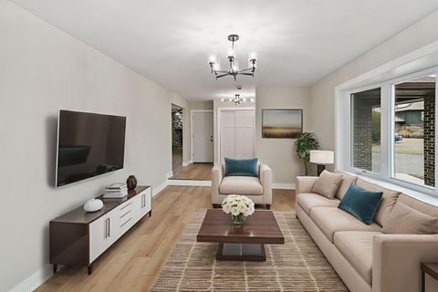 Tiny photo for 4951 Crest Court, Country Club Hills, IL 60478 (MLS # 12578626)