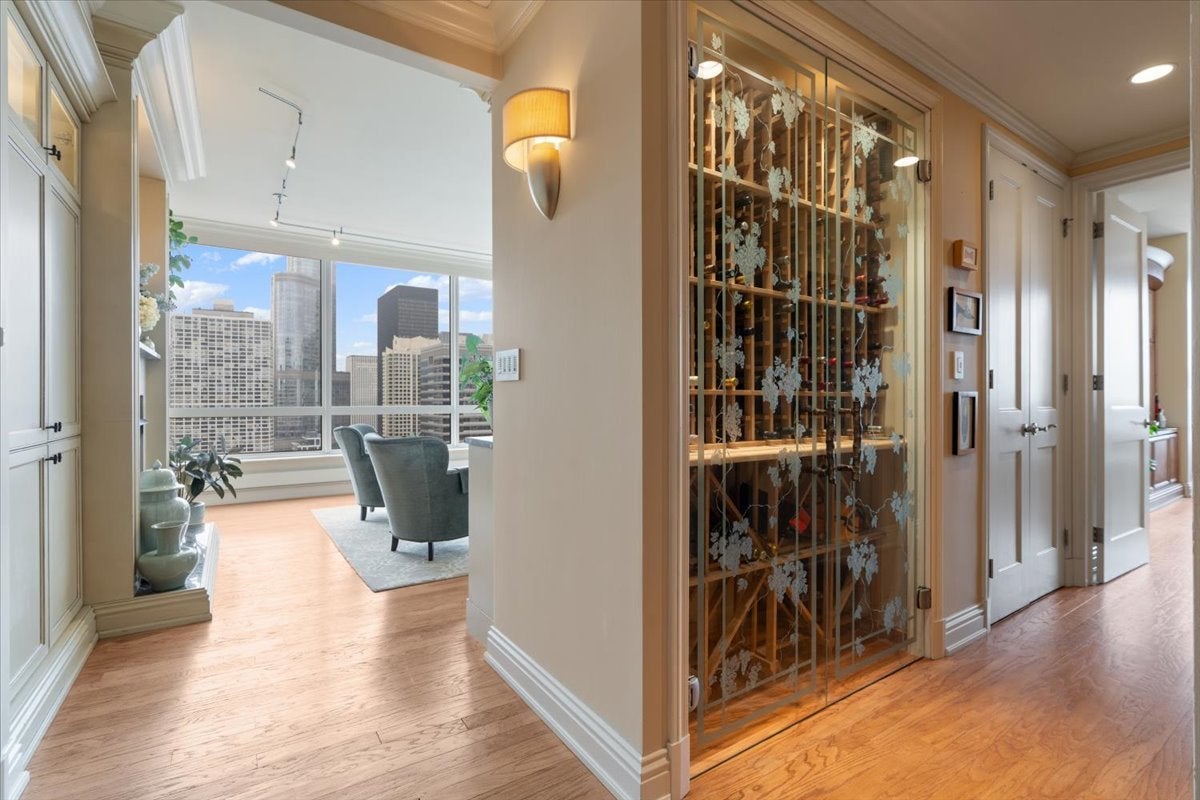 55 E Erie Street 3205