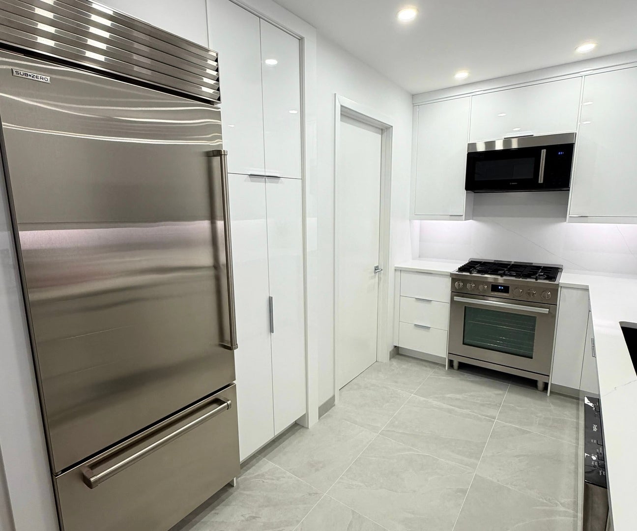 420 E WATERSIDE Drive 1109