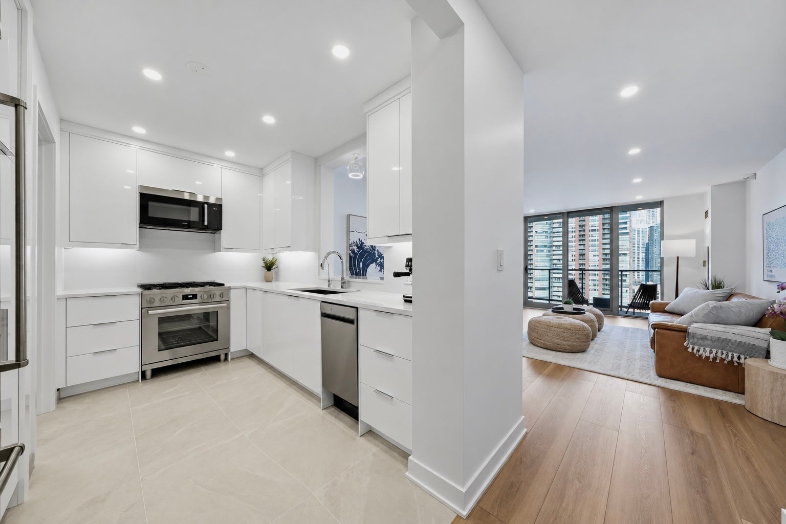 420 E WATERSIDE Drive 1109