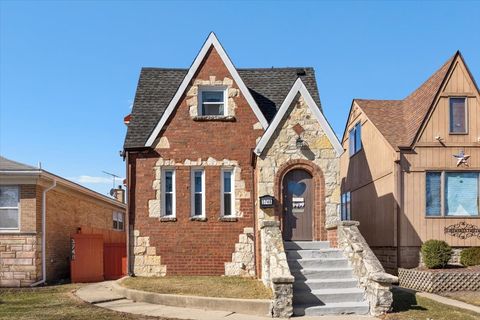 3748 N Odell Avenue Chicago IL 60634