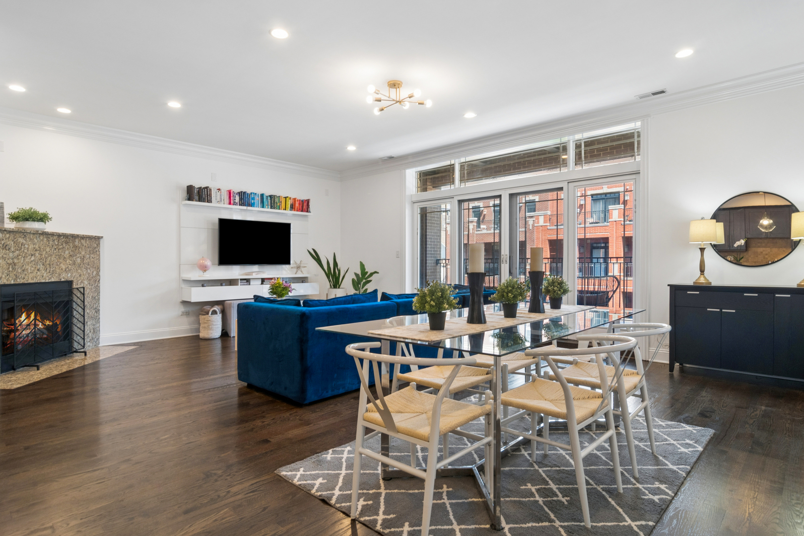1415 W Belmont Avenue 3