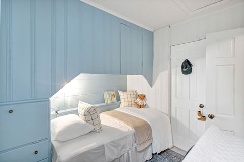 Tiny photo for 298 Harvey Avenue, Des Plaines, IL 60016 (MLS # 12498048)