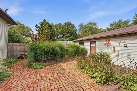 Tiny photo for 1 Kimberly Drive, Coal Valley, IL 61240 (MLS # 12767964)