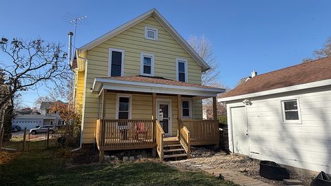 Tiny photo for 406 S Genesee Street, Morrison, IL 61270 (MLS # 12339080)