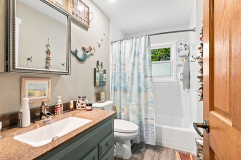 Tiny photo for 204 Chestnut Street, LeClaire, IA 52753 (MLS # 12778767)