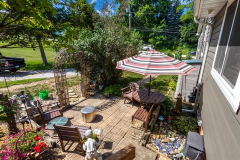 Tiny photo for 204 Chestnut Street, LeClaire, IA 52753 (MLS # 12778767)