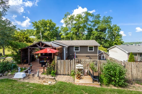 Tiny photo for 204 Chestnut Street, LeClaire, IA 52753 (MLS # 12778767)