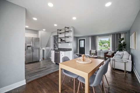 Tiny photo for 10403 Barnard Drive, Chicago Ridge, IL 60415 (MLS # 12656351)