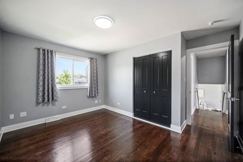 Tiny photo for 10403 Barnard Drive, Chicago Ridge, IL 60415 (MLS # 12656351)