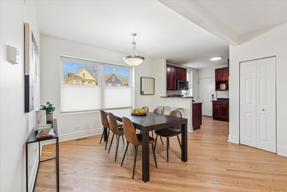 4842 N Ashland Avenue 1W