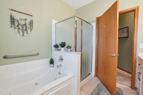 Tiny photo for 16122 Seneca Lake Circle, Crest Hill, IL 60403 (MLS # 12607275)