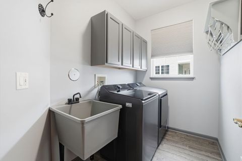 Tiny photo for 16122 Seneca Lake Circle, Crest Hill, IL 60403 (MLS # 12607275)