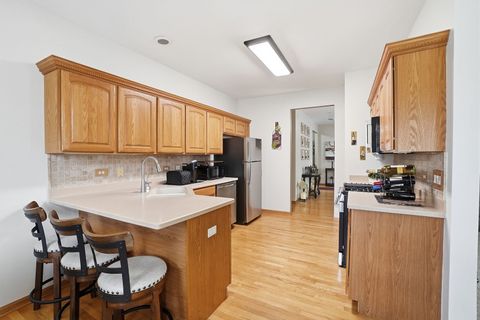 Tiny photo for 16122 Seneca Lake Circle, Crest Hill, IL 60403 (MLS # 12607275)