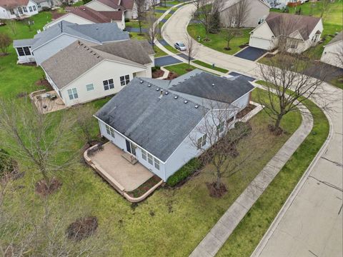 Tiny photo for 16122 Seneca Lake Circle, Crest Hill, IL 60403 (MLS # 12607275)