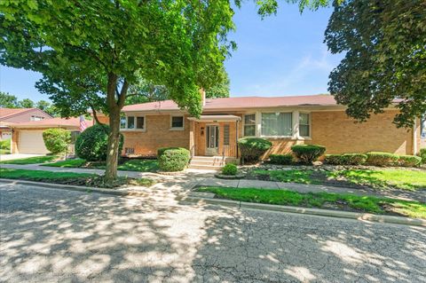 Tiny photo for 418 East End Avenue, Hillside, IL 60162 (MLS # 12685970)