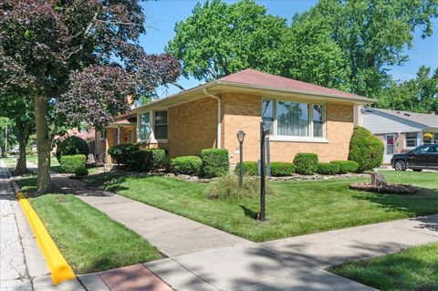 Tiny photo for 418 East End Avenue, Hillside, IL 60162 (MLS # 12685970)