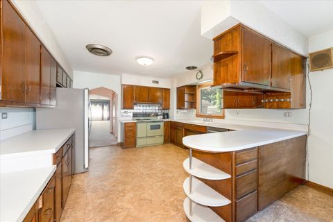 Tiny photo for 418 East End Avenue, Hillside, IL 60162 (MLS # 12685970)