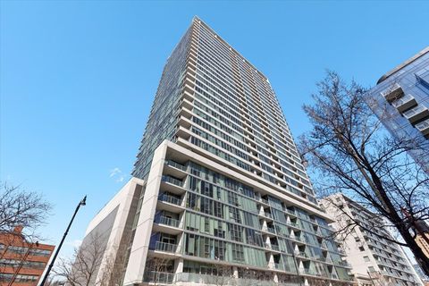 Photo of 1720 S Michigan Avenue #805, Chicago, IL 60616 (MLS # 12590658)