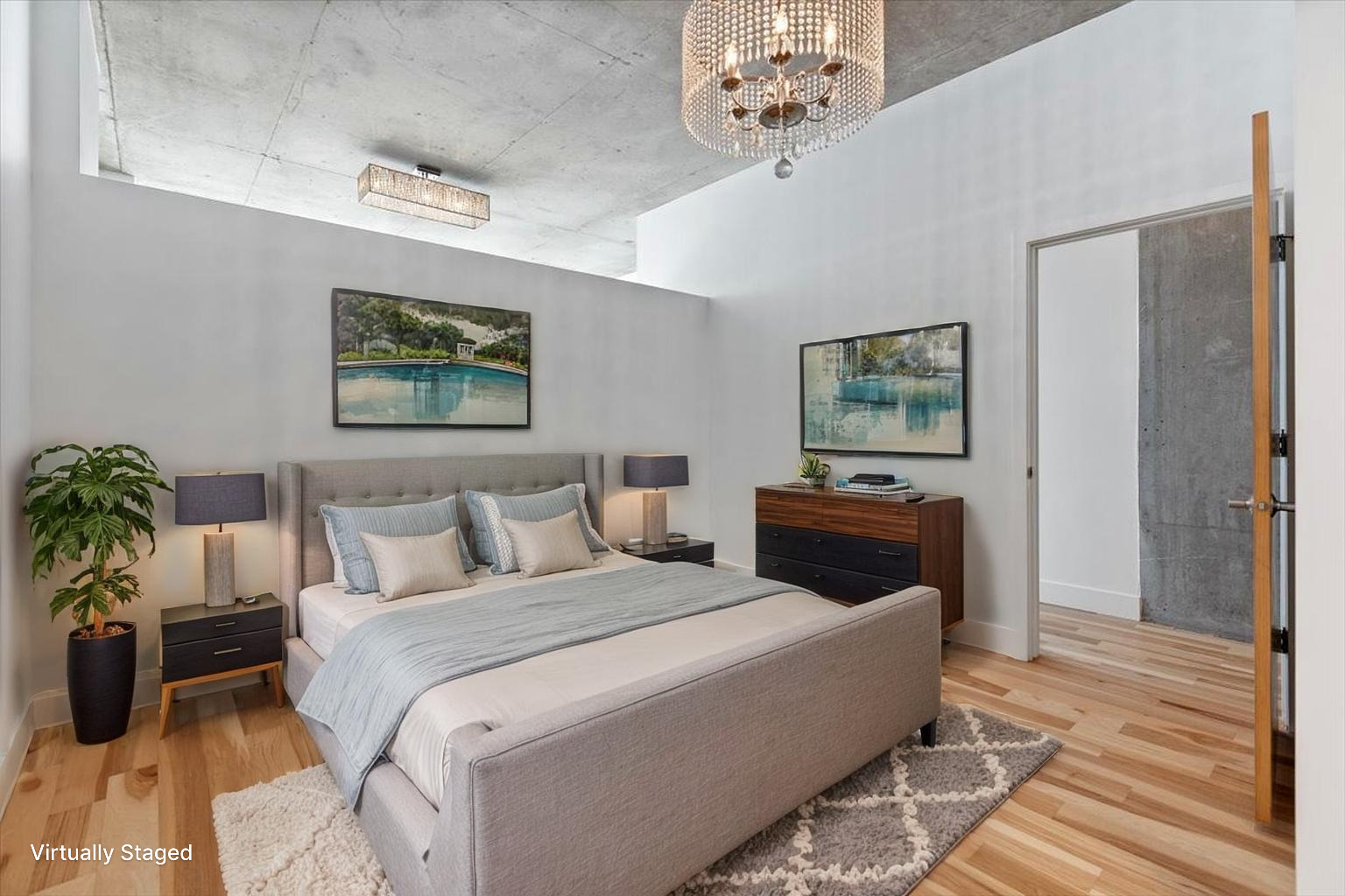 1720 S Michigan Avenue 805