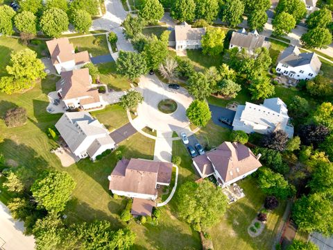 Tiny photo for 465 Thacker Court, Schaumburg, IL 60173 (MLS # 12627239)