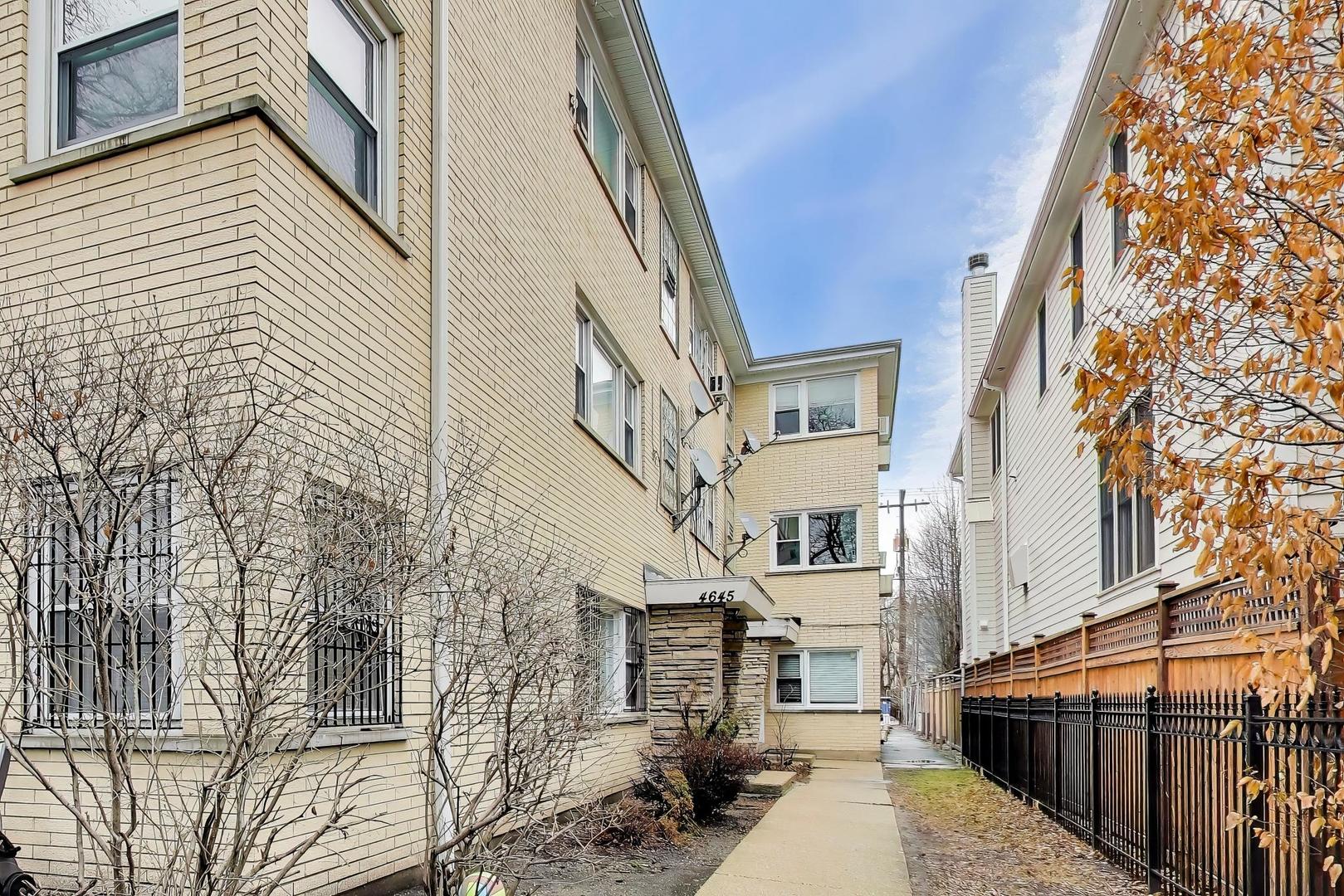 4645 N Hermitage Avenue 2M