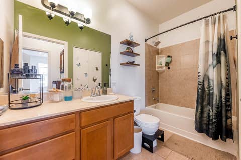 Tiny photo for 17 W 35th Street #304, Chicago, IL 60616 (MLS # 12738459)