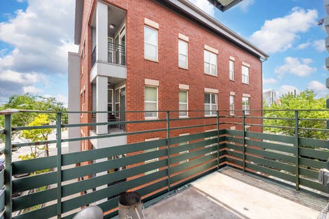 Tiny photo for 17 W 35th Street #304, Chicago, IL 60616 (MLS # 12738459)