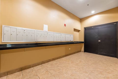 Tiny photo for 17 W 35th Street #304, Chicago, IL 60616 (MLS # 12738459)