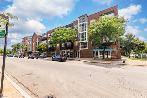 Photo of 17 W 35th Street #304, Chicago, IL 60616 (MLS # 12738459)