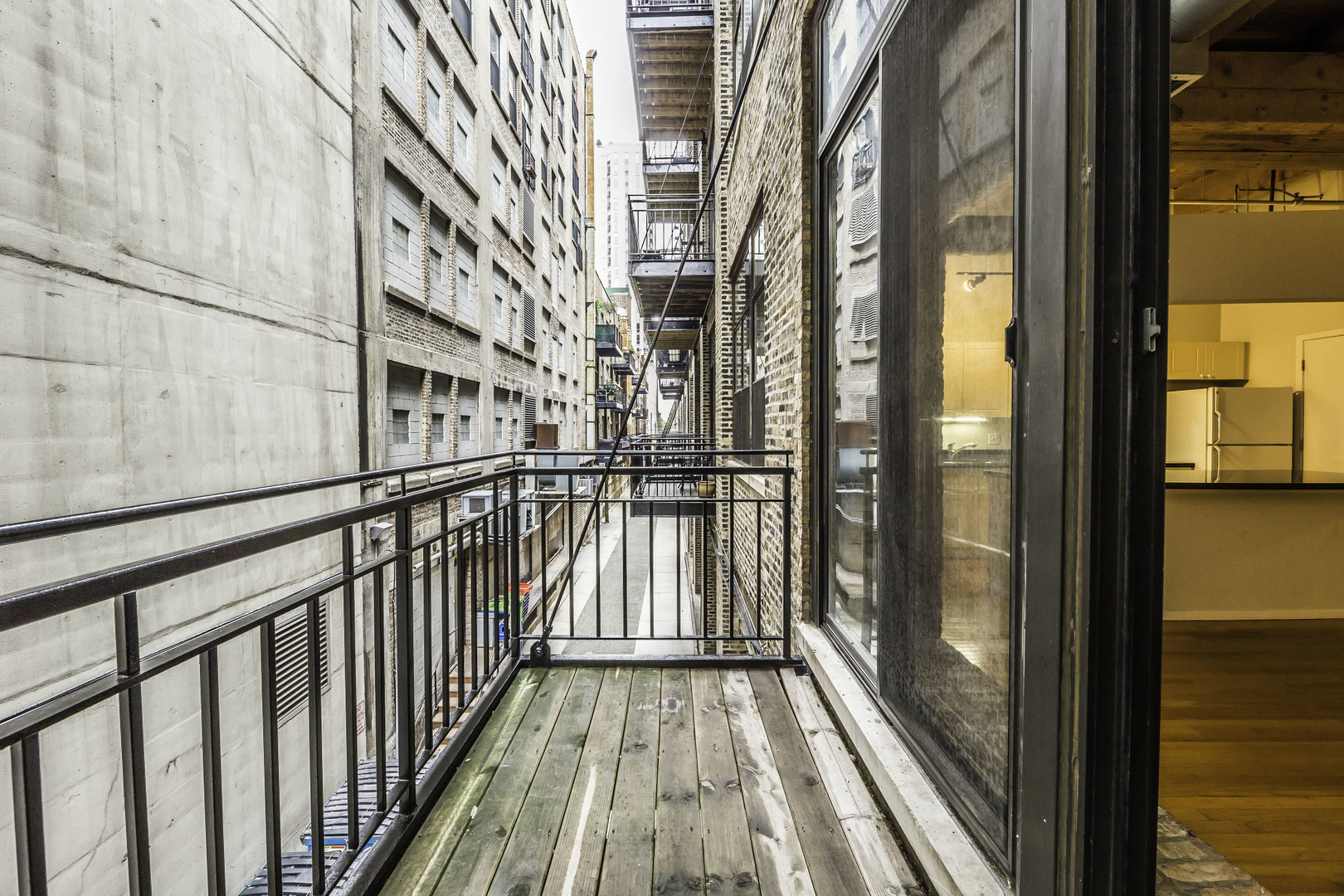 375 W Erie Street 219