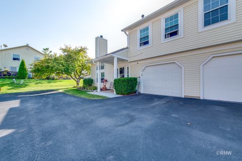Photo of 324 Juniper Circle, Streamwood, IL 60107 (MLS # 12465816)