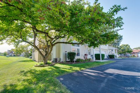 Tiny photo for 324 Juniper Circle, Streamwood, IL 60107 (MLS # 12465816)