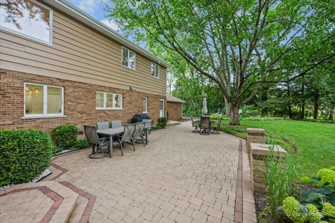 Tiny photo for 1 Carlisle Road, Hawthorn Woods, IL 60047 (MLS # 12723027)