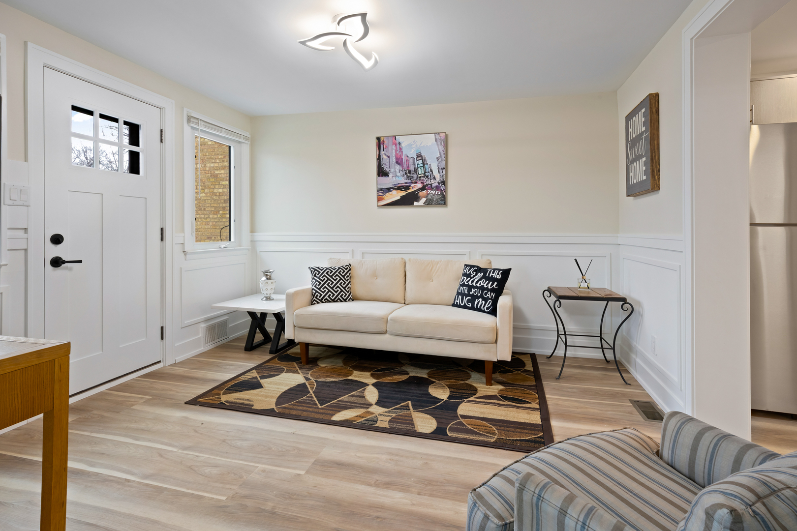 3909 N cumberland Avenue