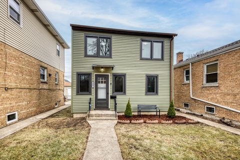 3909 N cumberland Avenue Chicago IL 60634