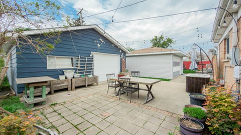Tiny photo for 7848 Meade Avenue, Burbank, IL 60459 (MLS # 12585920)