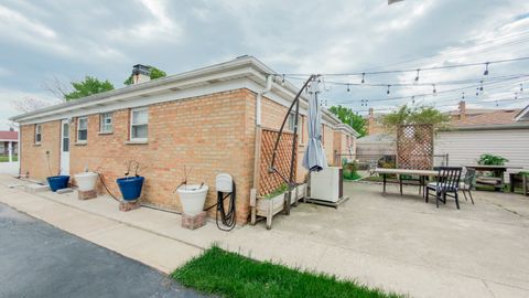 Tiny photo for 7848 Meade Avenue, Burbank, IL 60459 (MLS # 12585920)