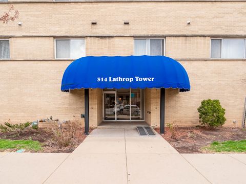 Tiny photo for 314 Lathrop Avenue #406, Forest Park, IL 60130 (MLS # 12613256)