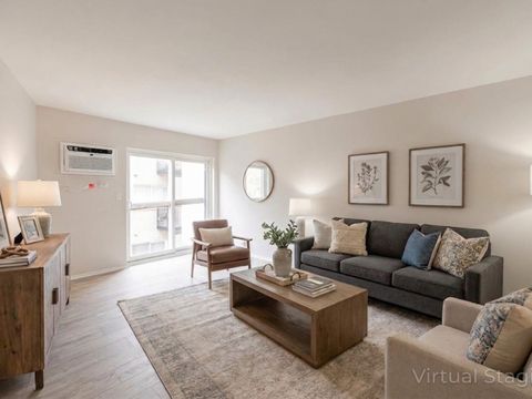 Tiny photo for 314 Lathrop Avenue #406, Forest Park, IL 60130 (MLS # 12613256)