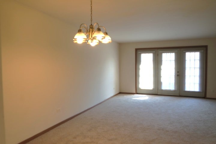 4120 Williamsburg Court 302