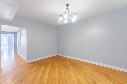 Tiny photo for 7628 S Essex Avenue #1N, Chicago, IL 60649 (MLS # 12546835)